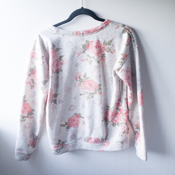 2/$8: Floral Crewneck - Picture 2 of 3